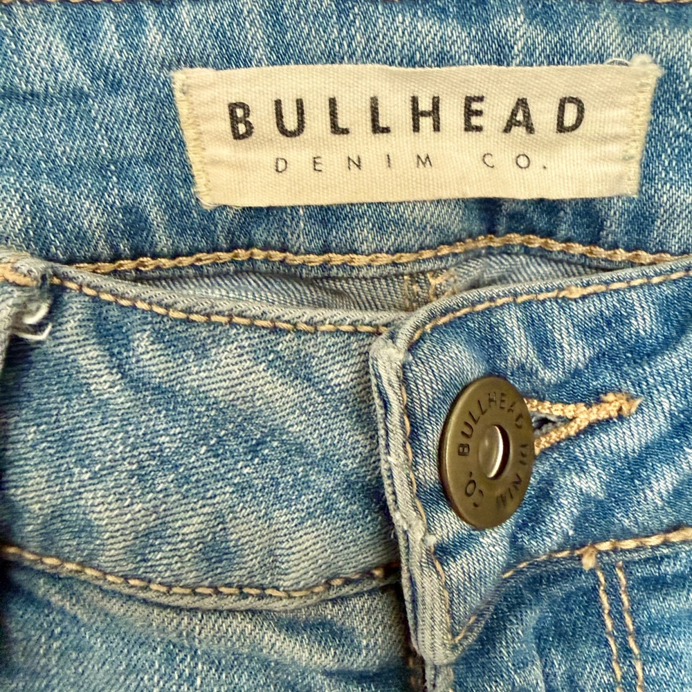Bullhead Women's Skinny Jeans in Blue - Picture 2 of 4